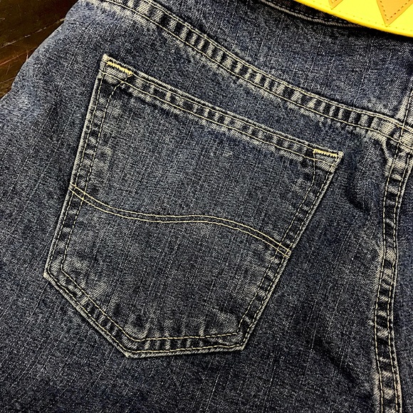 Super Relaxed Fit Lee Jeans! - Picture 5 of 10